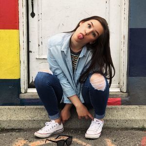 Meet your Posher, Victoria